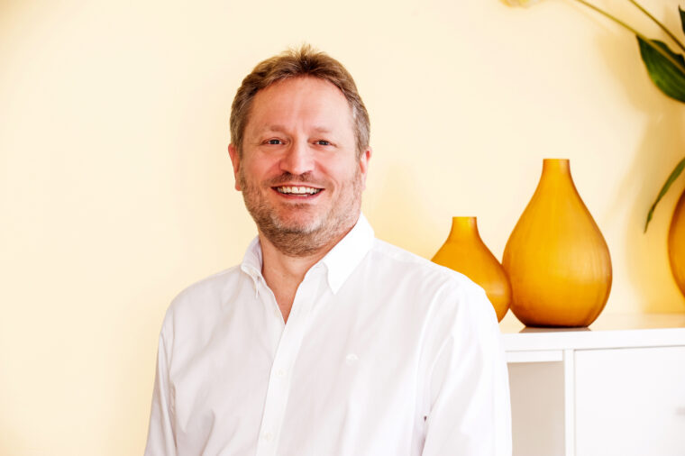 Dr. Thomas Schmidbauer